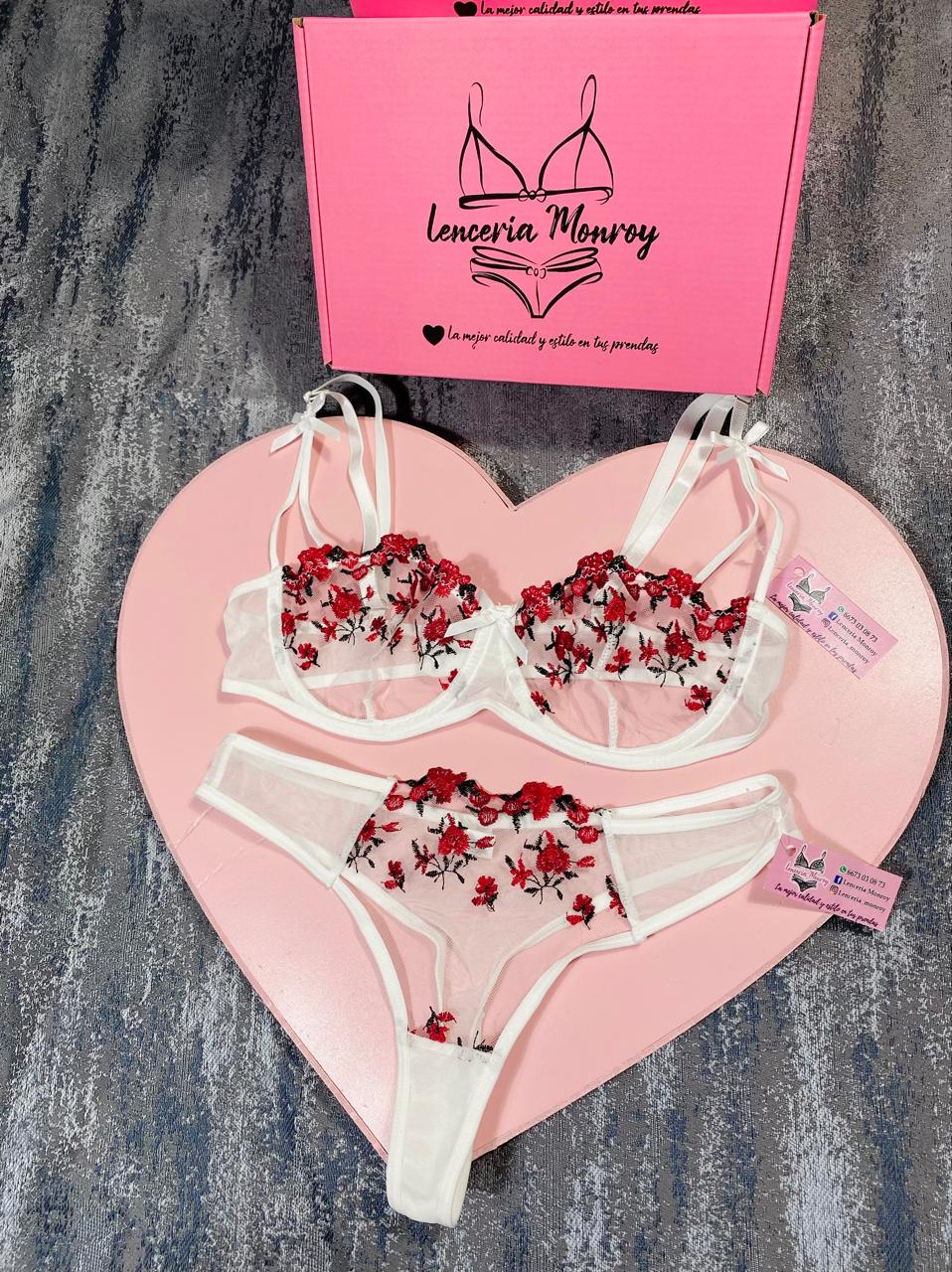 CONJUNTO BLANCO FLORES