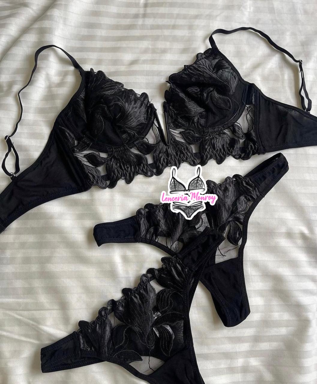 CONJUNTO NEGRO BRA Y TANGA
