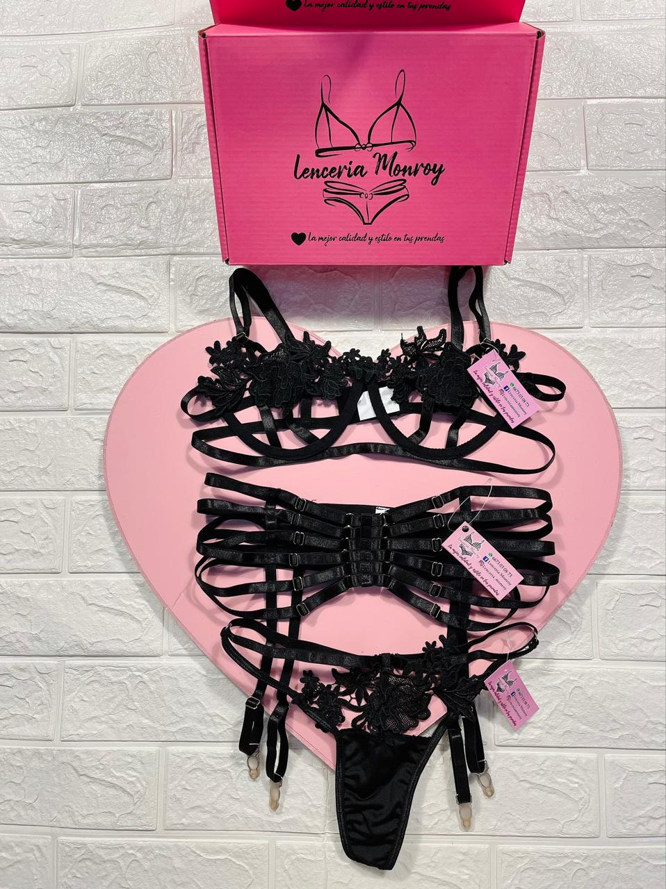 BABYDOLL CON LIGUEROS NEGRO