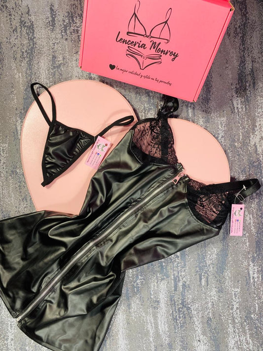 VESTIDO VINIL NEGRO CON CIERRE
