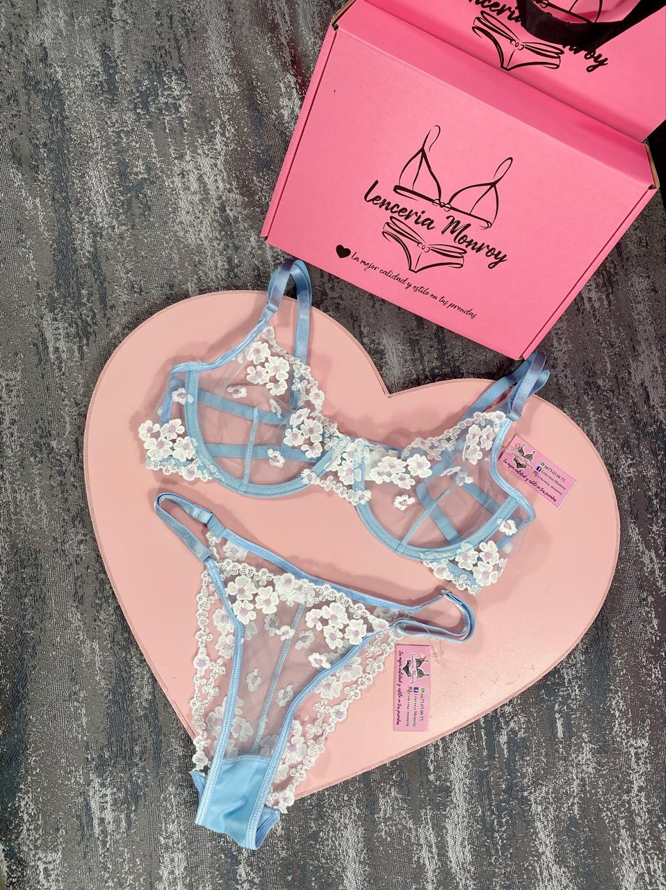 CONJUNTO AZUL CIELO FLORES