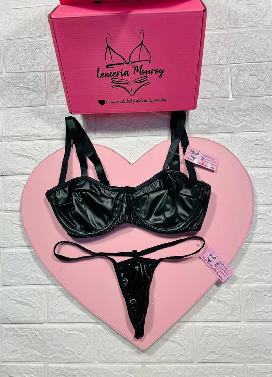 CONJUNTO NEGRO VINIPIEL